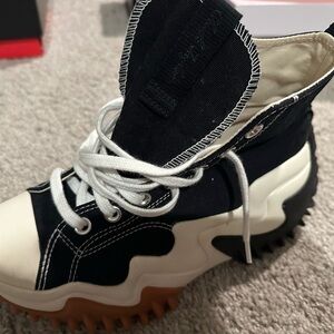 CONVERSE MENS 5.5 women 7